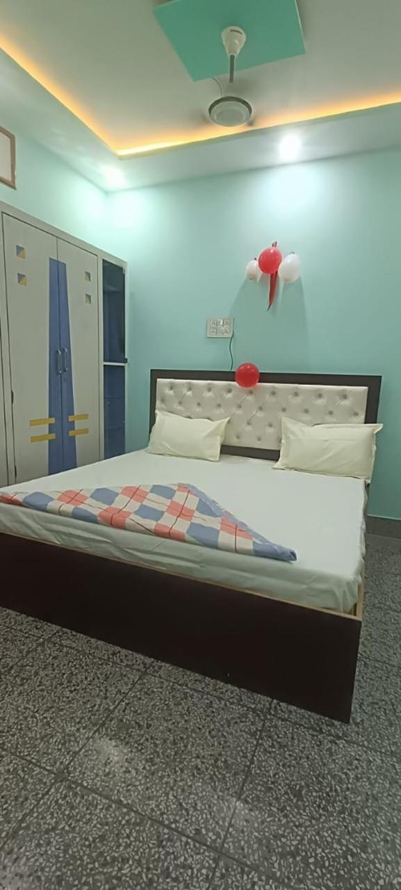 Shiv Kashi Paying Guest House فاراناسي المظهر الخارجي الصورة