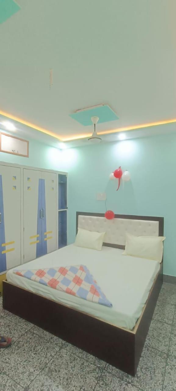 Shiv Kashi Paying Guest House فاراناسي المظهر الخارجي الصورة